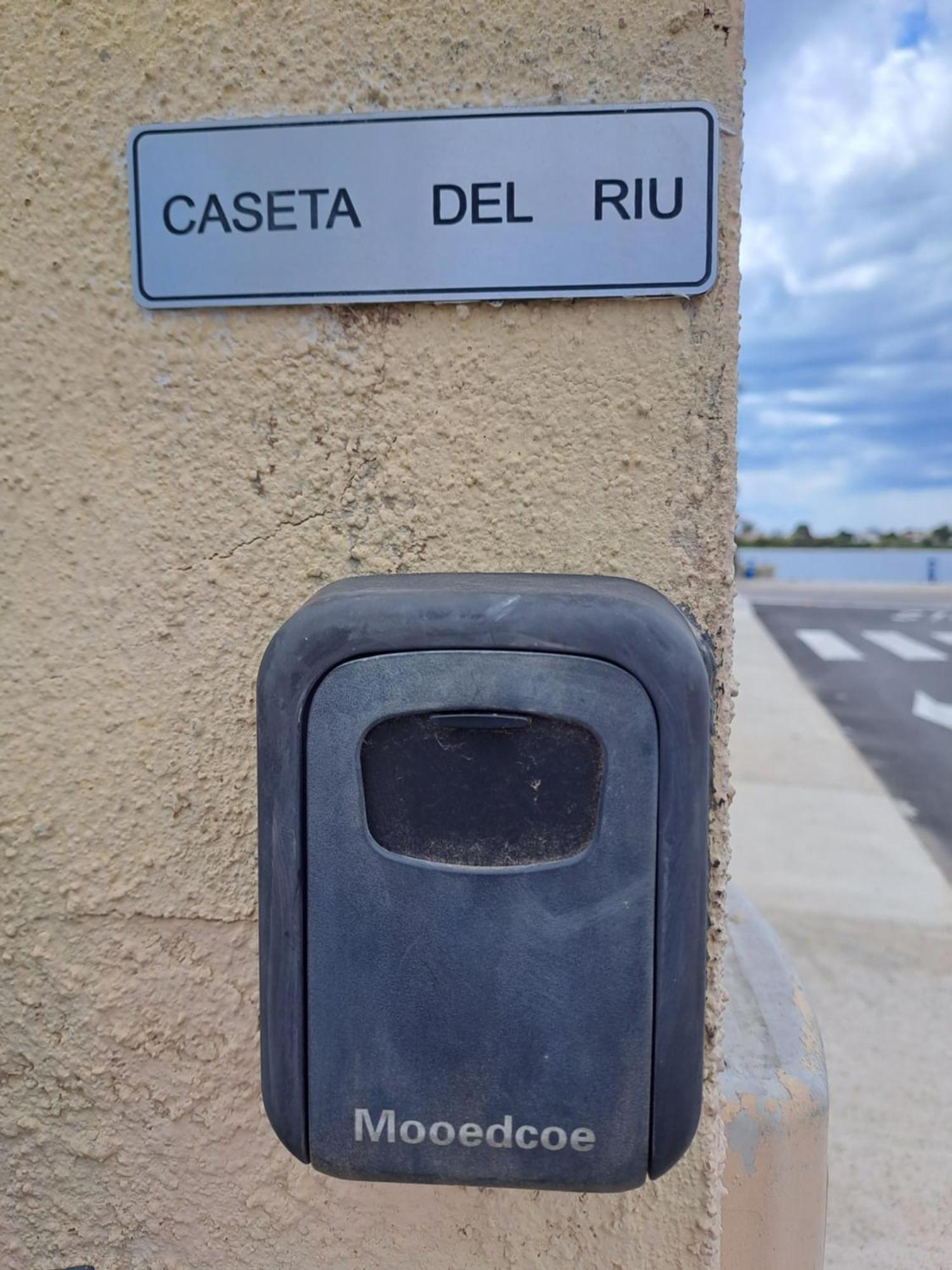Caseta Del Riu Дельтебре Экстерьер фото